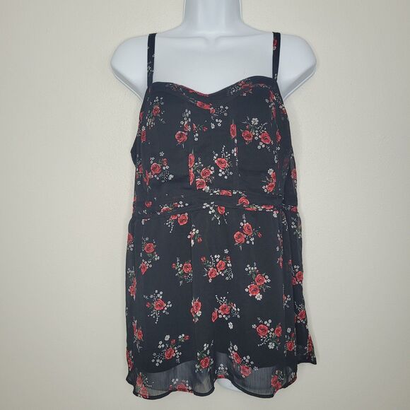 Torrid black red dark moody floral smocked back goth blouse tank top size Large - Picture 1 of 6